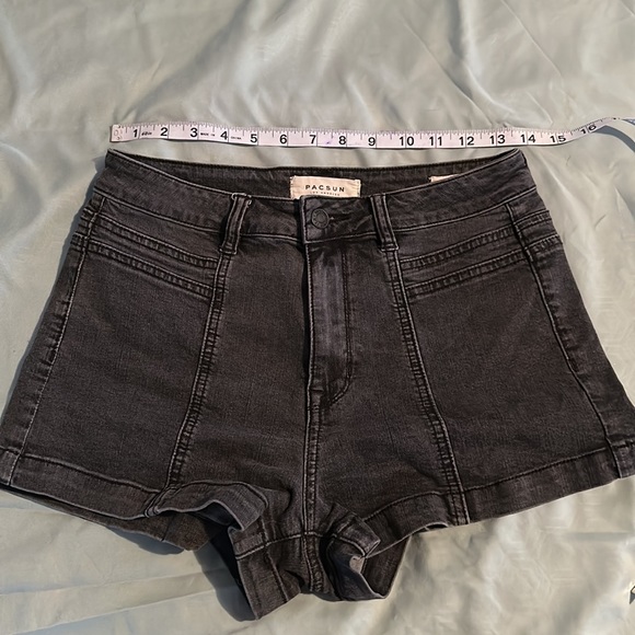 Pac Sun shorts - Picture 2 of 5
